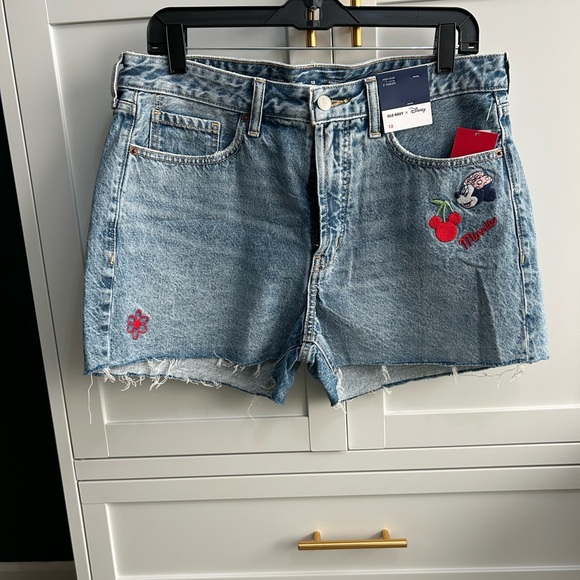 Old Navy Women's Light Blue Jean Shorts with Embroidery - Picture 1 of 4